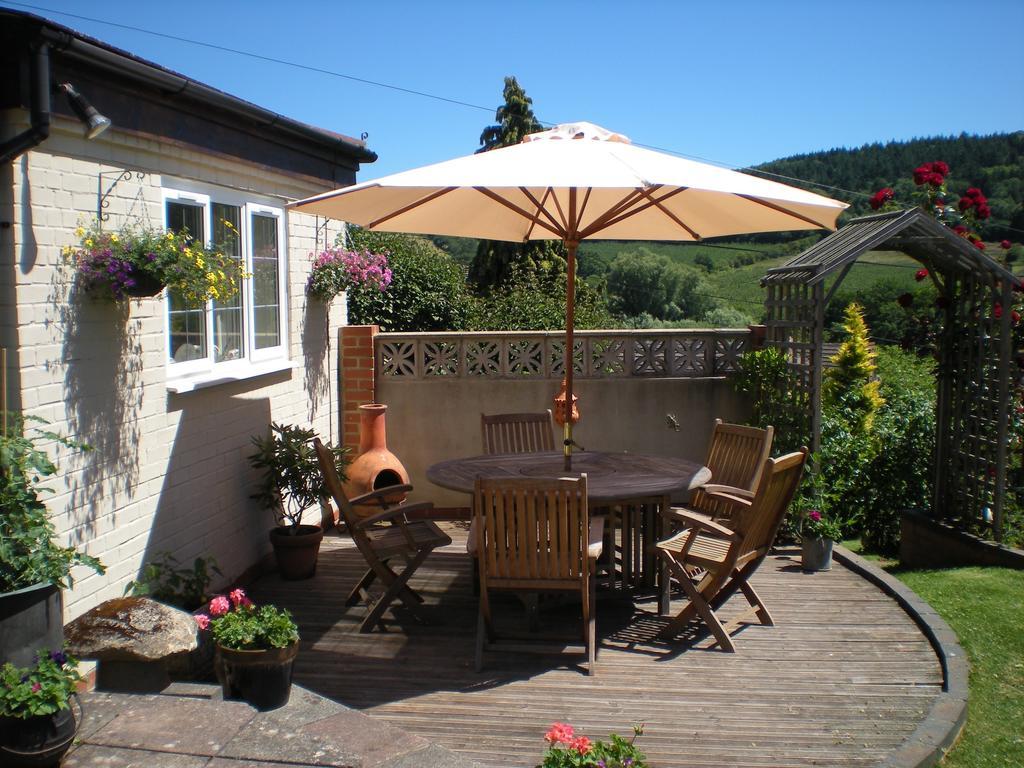 Hillside Cottage Ледбъри Екстериор снимка